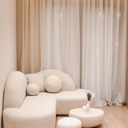 Albania Haven 13a * Тирана